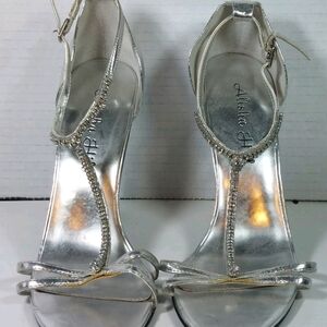 Alisha Hill Silver Rhinestone Strappy High Heel Sandal Size 8M Style S7007
